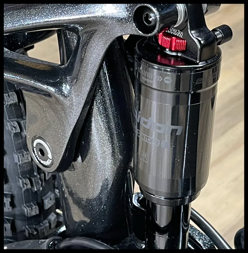 Giant Stance E+ 2 625 25km/h Small Black Diamond 2023-6